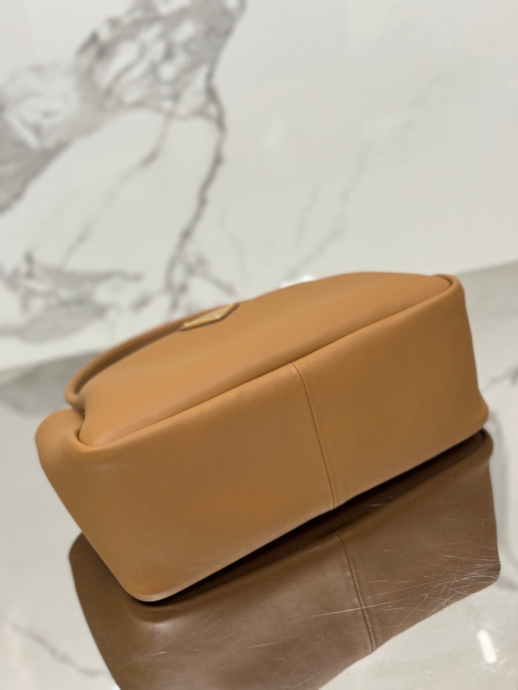 Caramel P Medium Leather Handbag