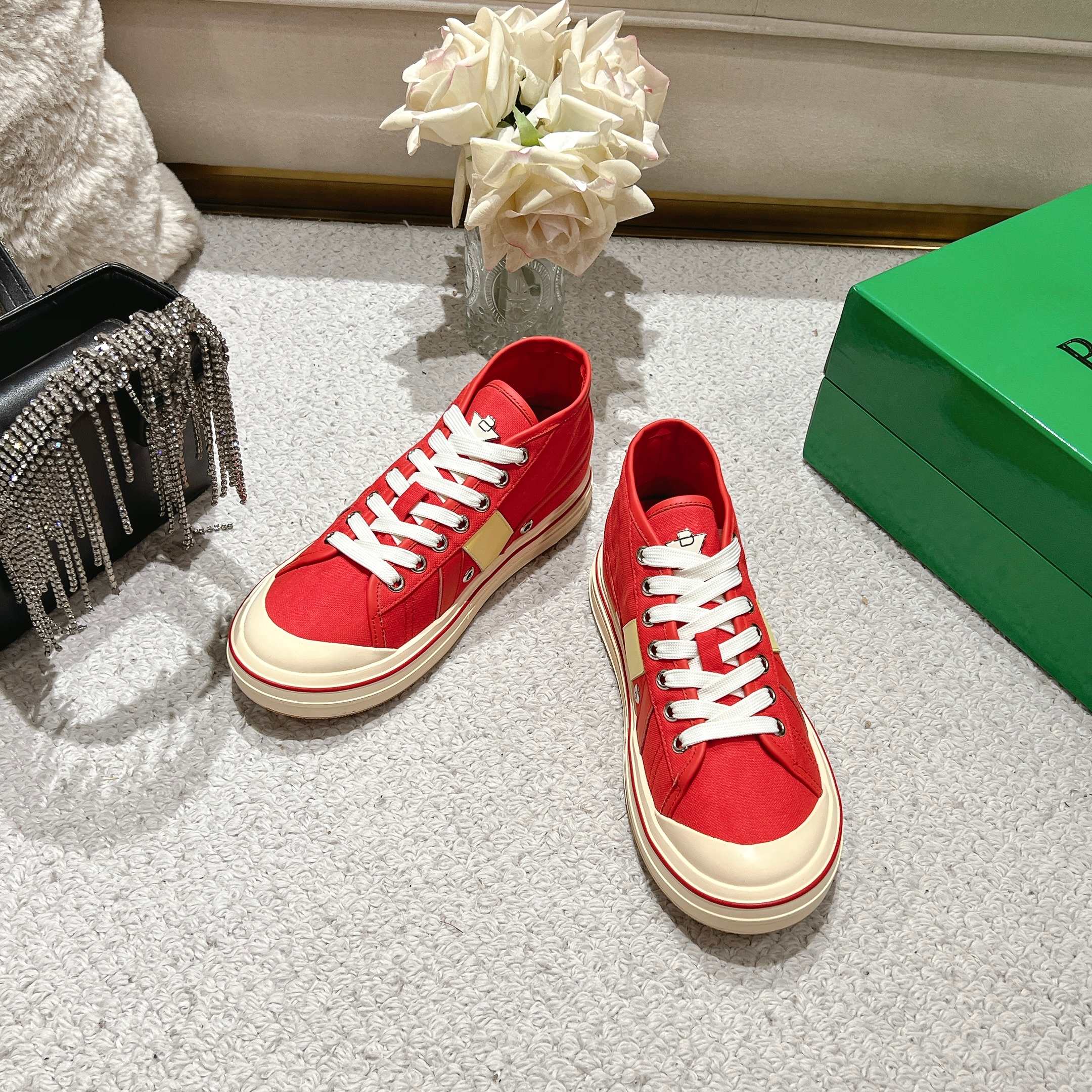 Men's Scarlet/Tomato Mid-Top Eliot Sneaker