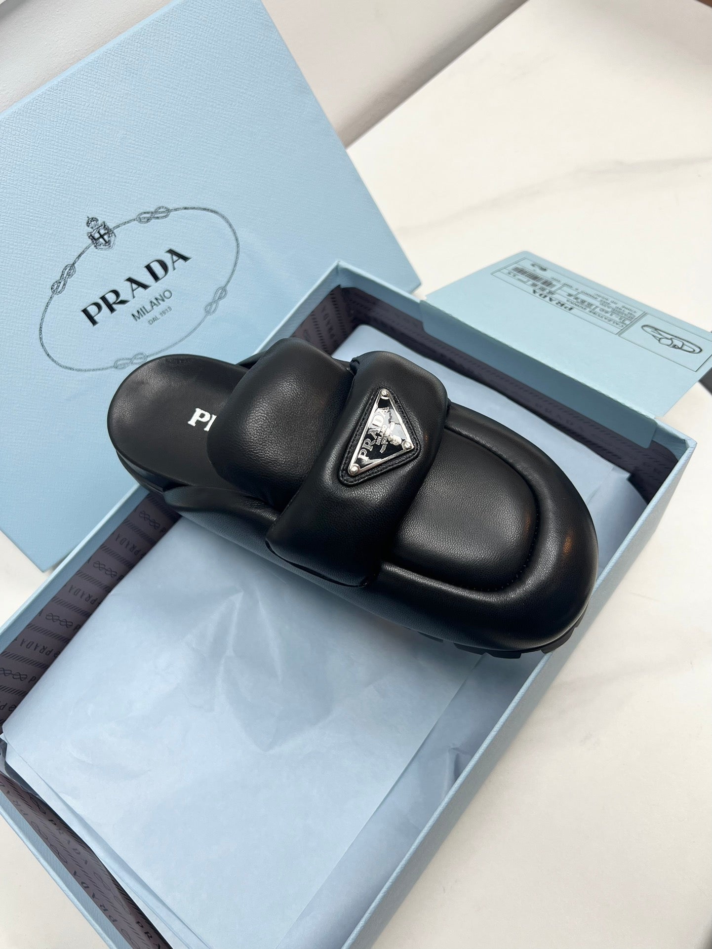 Black P soft padded leather sabots