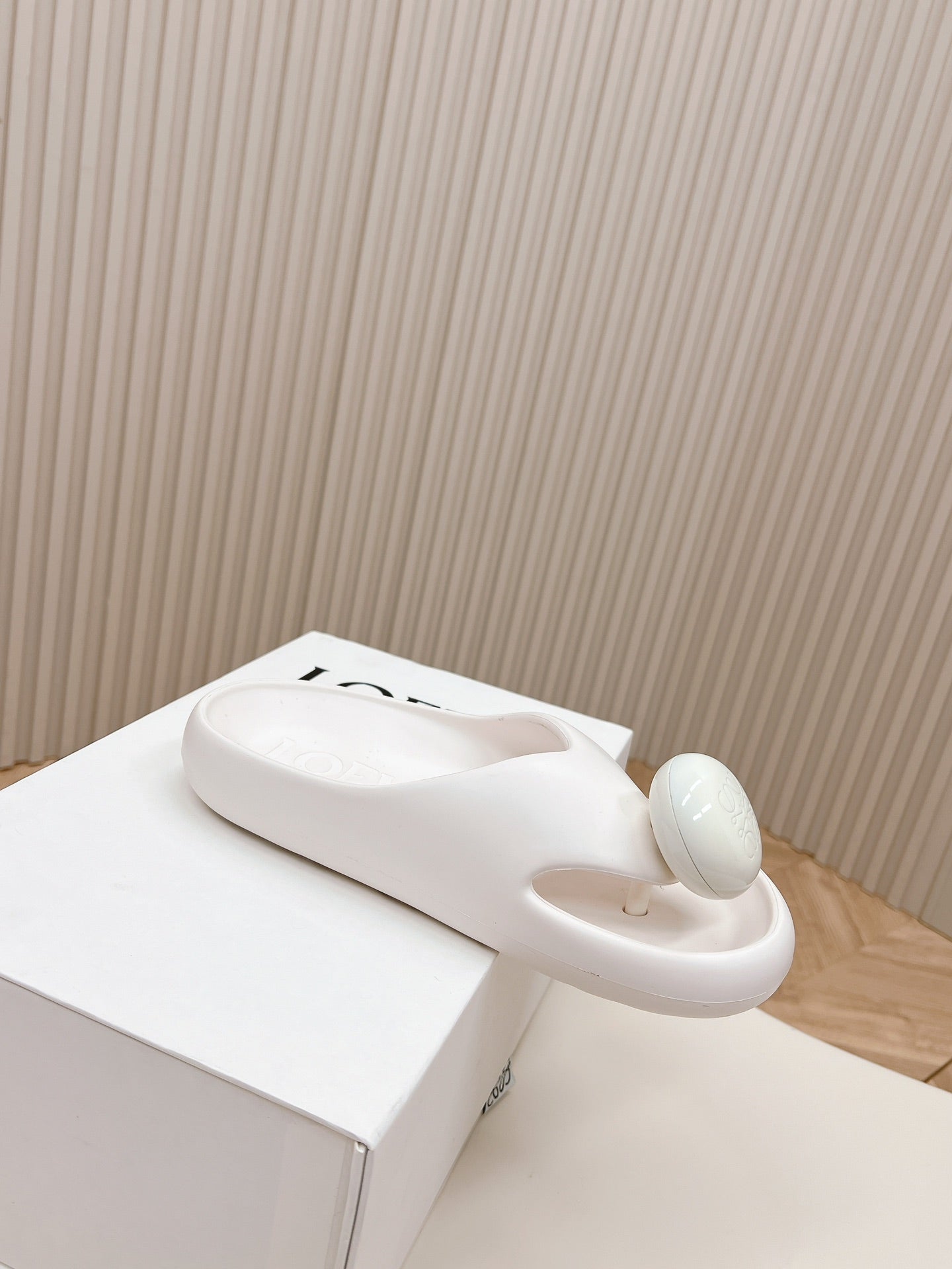 White Foam Slide