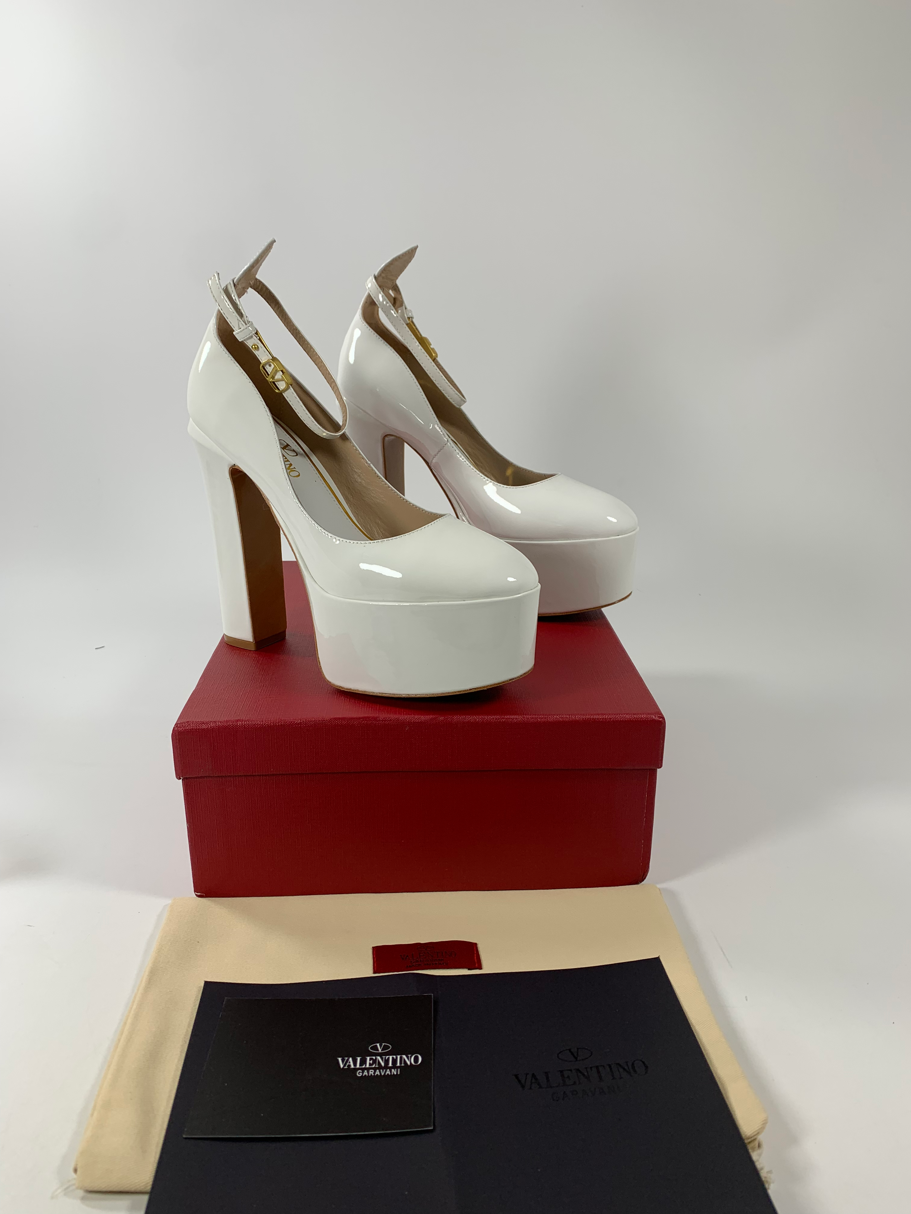 Light ivory TG platfom pump