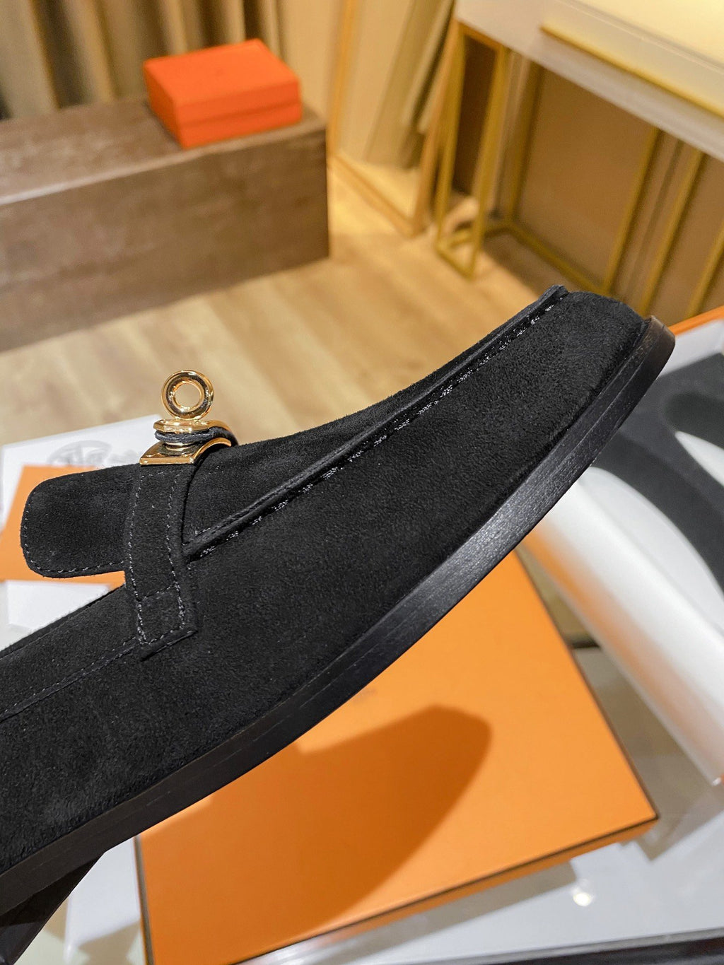 Black HD loafer