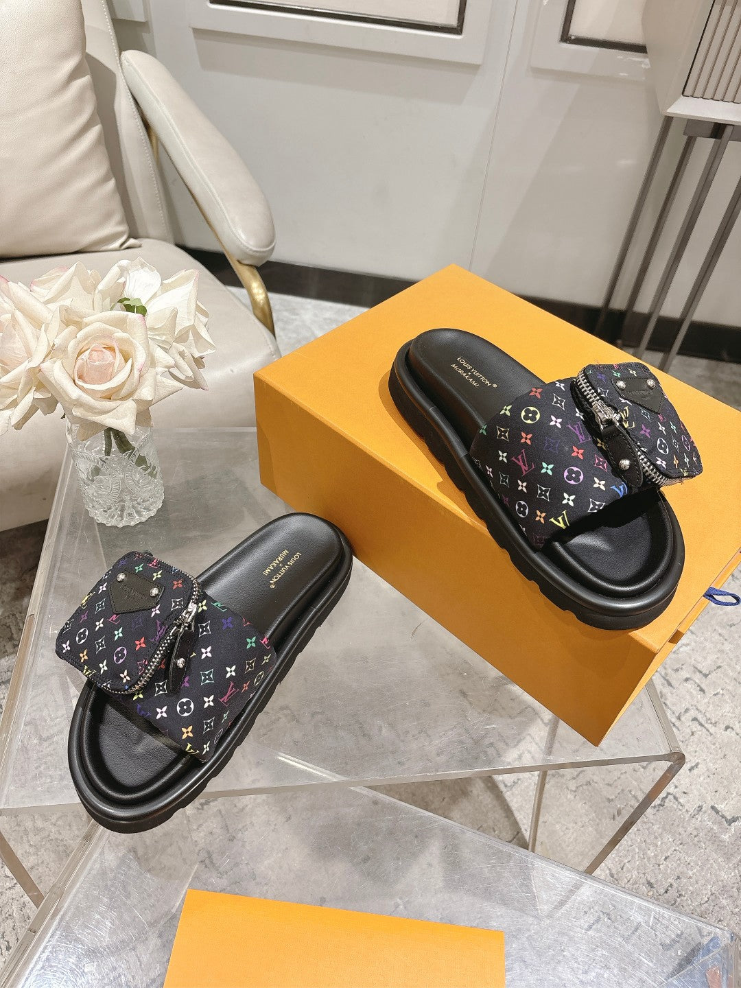 Black Pool Pillow Flat Comfort Mule