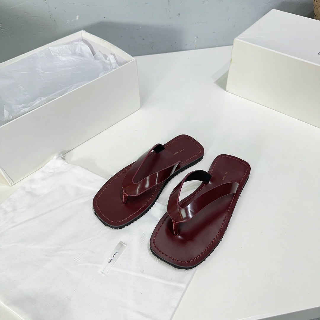 Bordeaux City Flip Flop