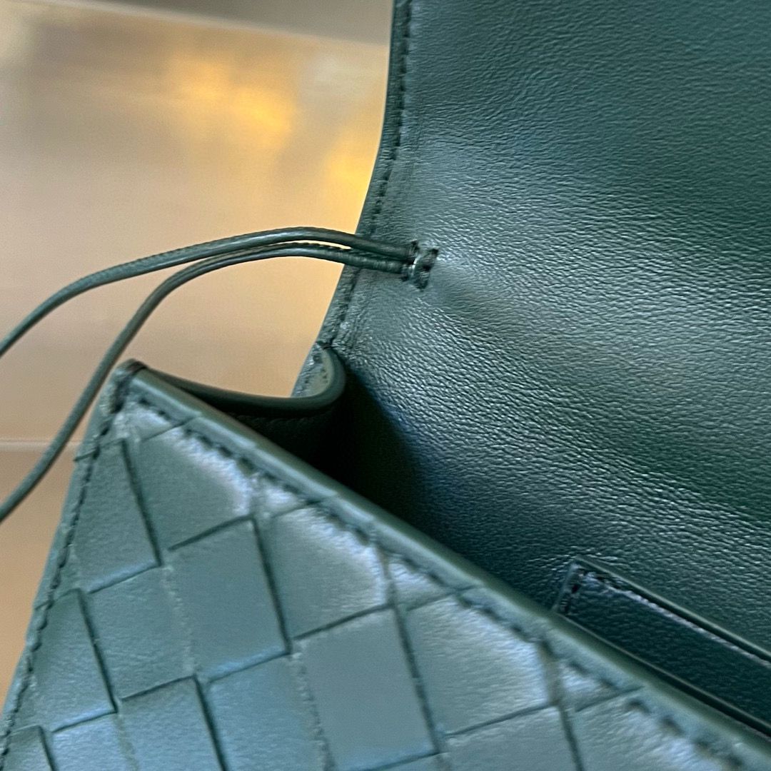 Emerald Green Andiamo Clutch