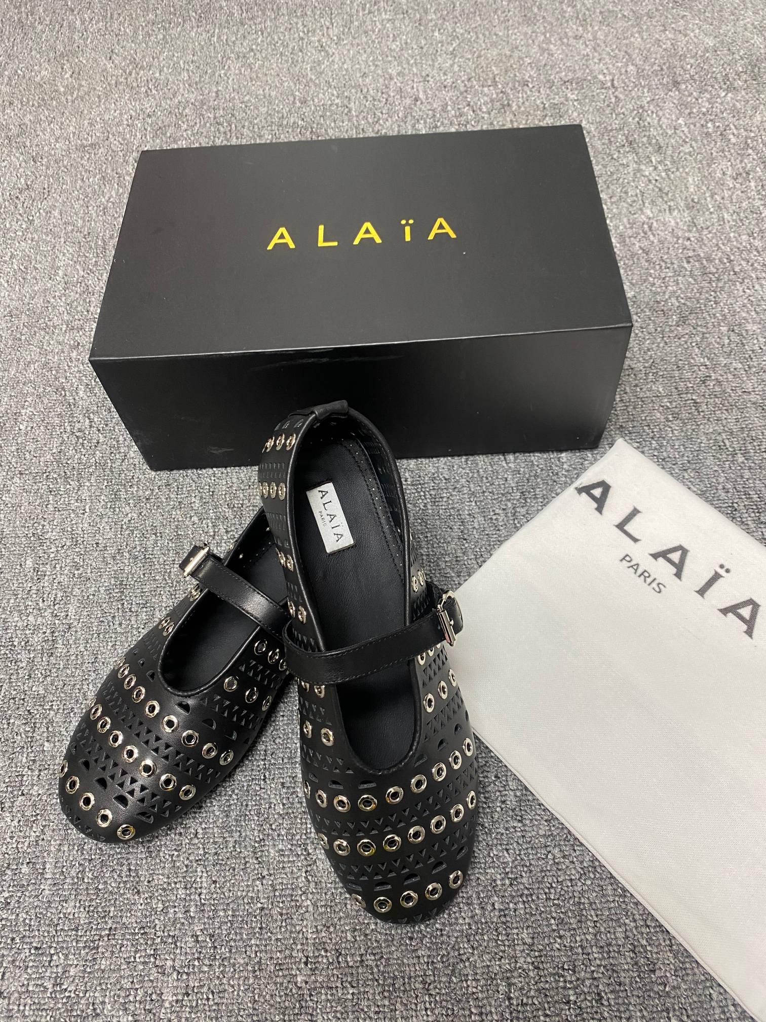 Black Ballet Flats With Eyelets