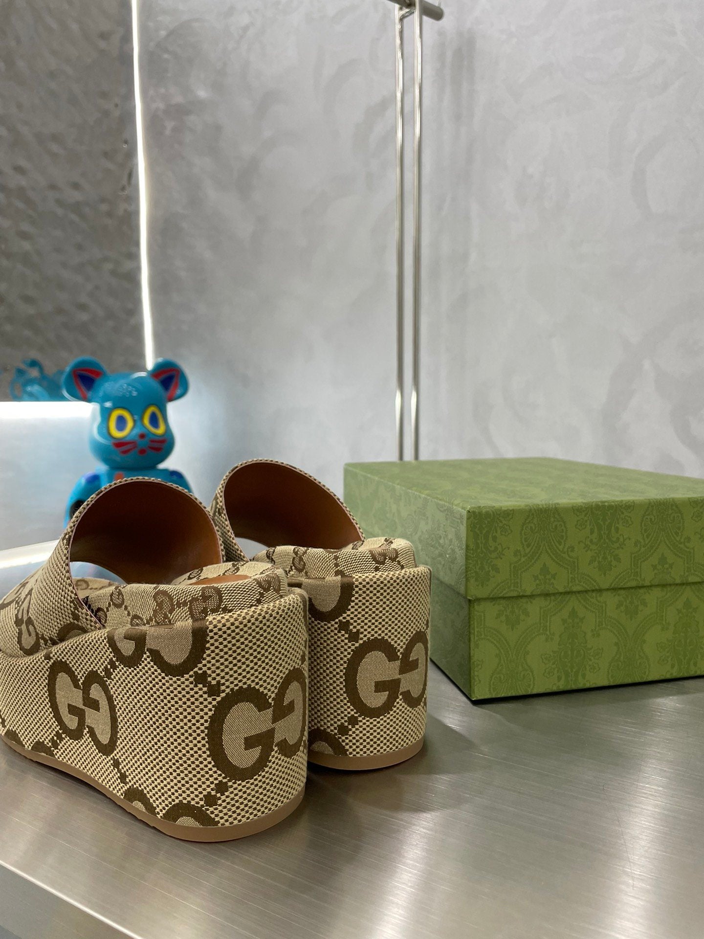 Camel and ebony platform slide sandal