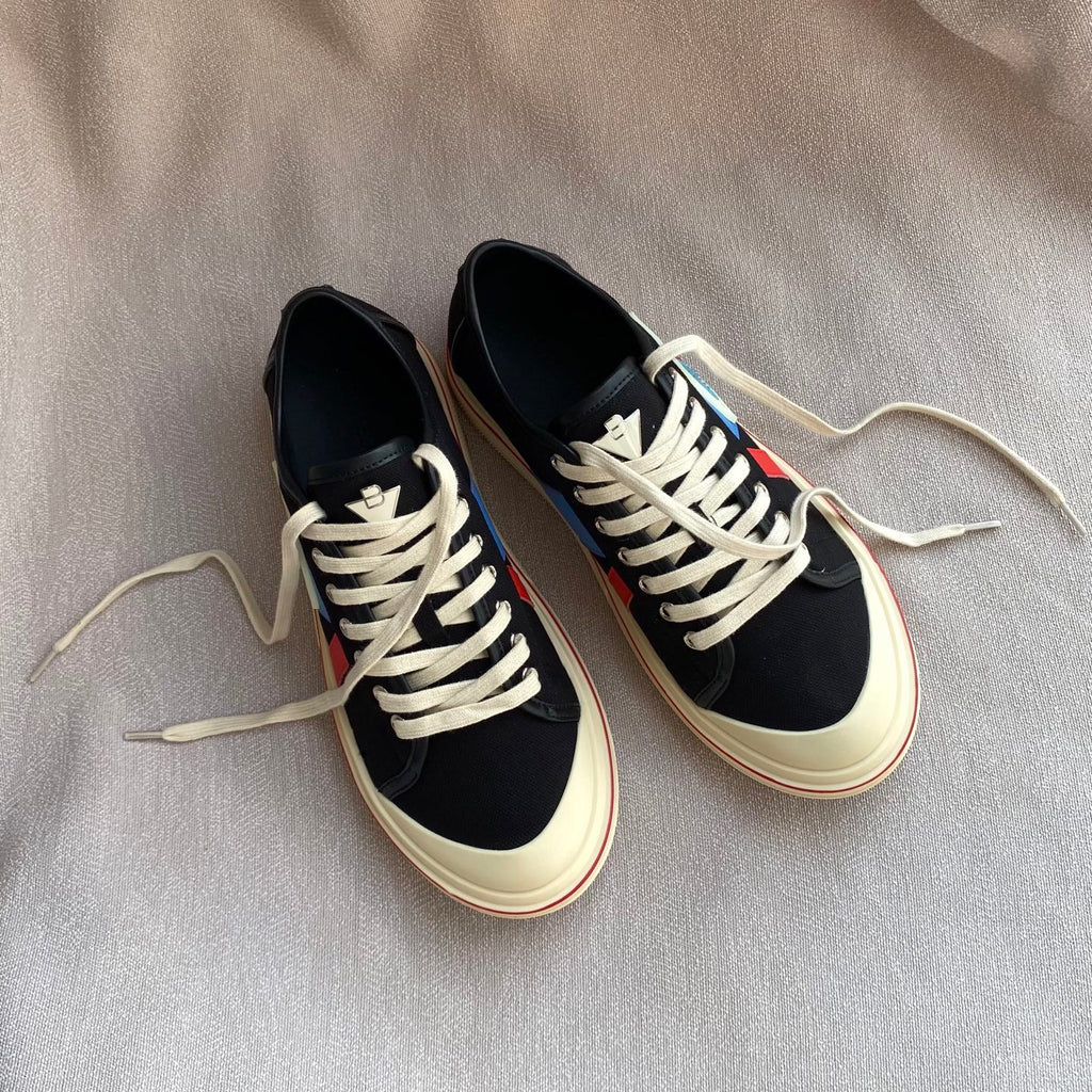 Black Eliot Sneaker
