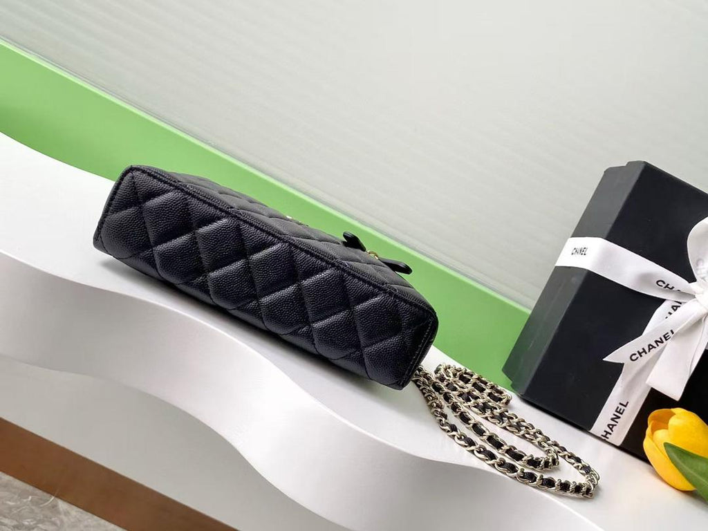 Black Classic Vanity With Chain