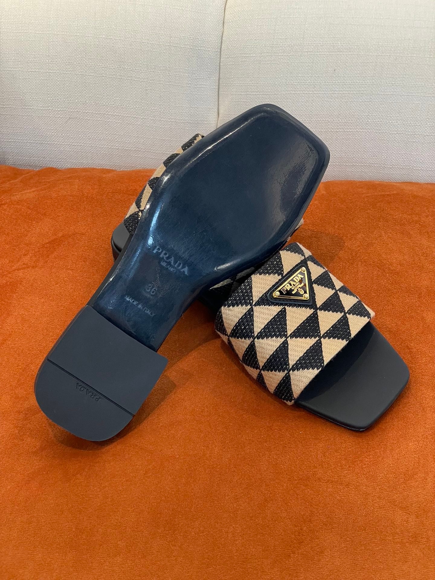 Black & beige PE fabric slides