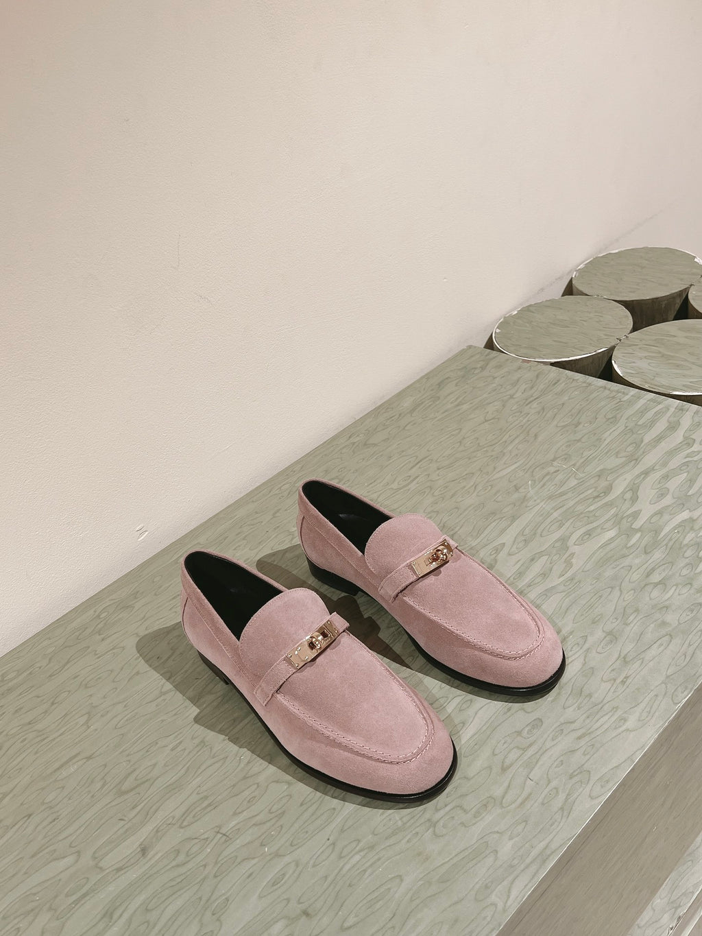 Rose Porcelaine HD Loafer