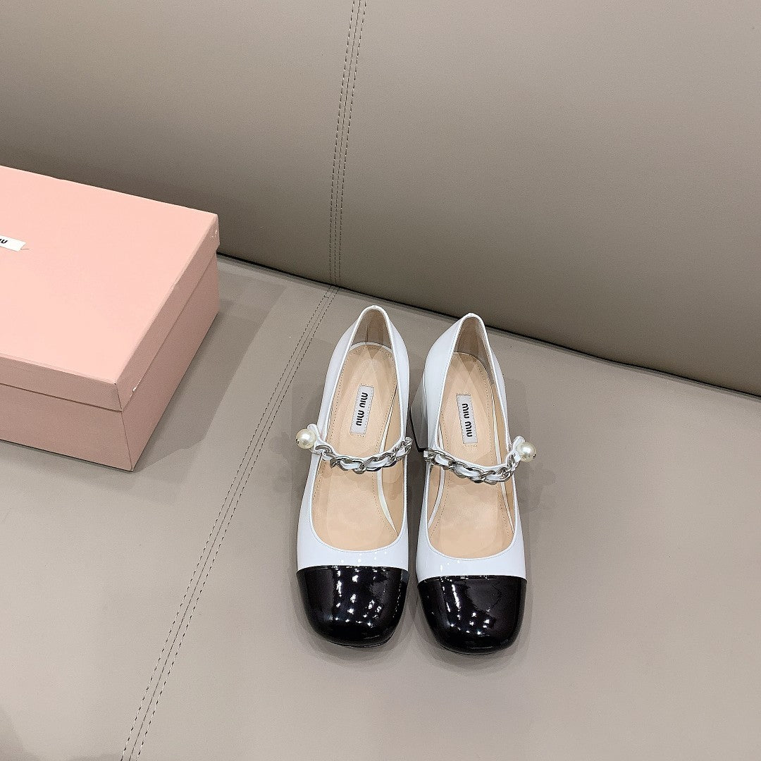 Black & white MM patent leather 65 mm pumps