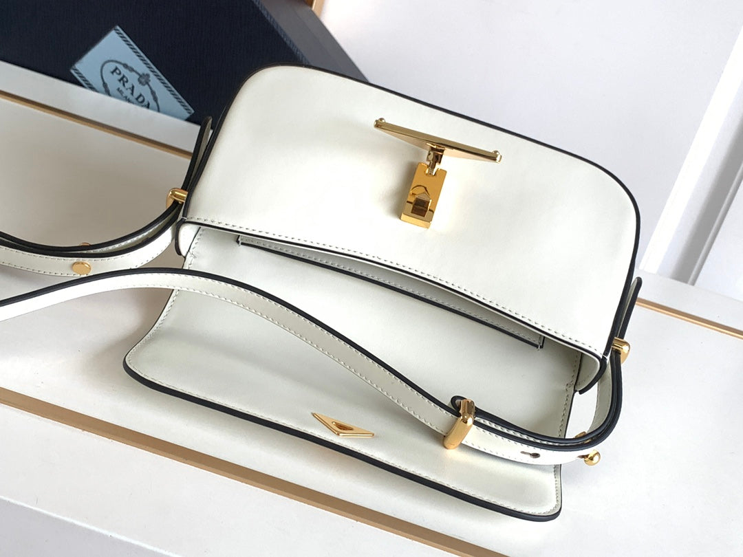 White P Leather Shoulder Bag