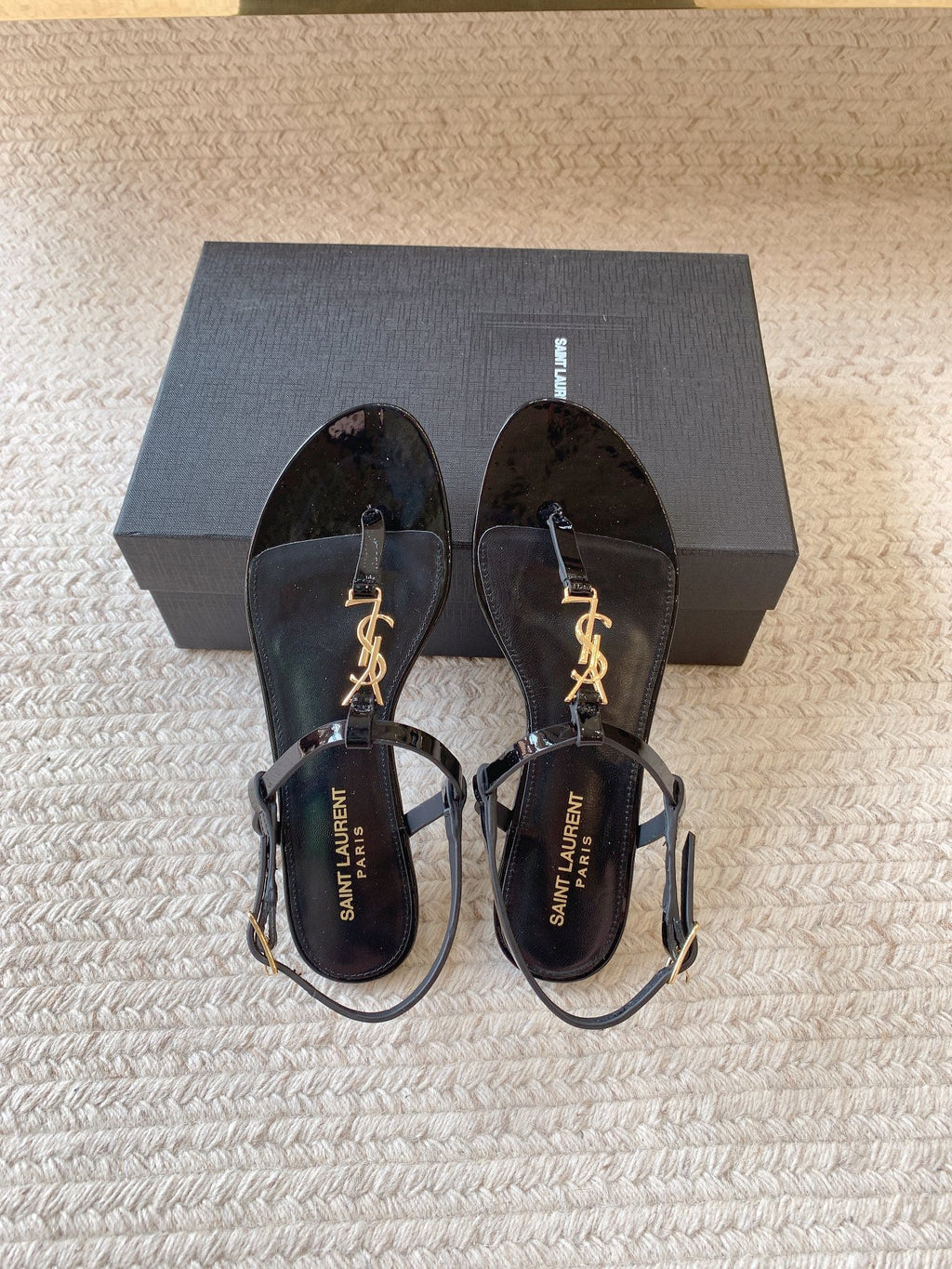 Black C Sandals In Patent Leather