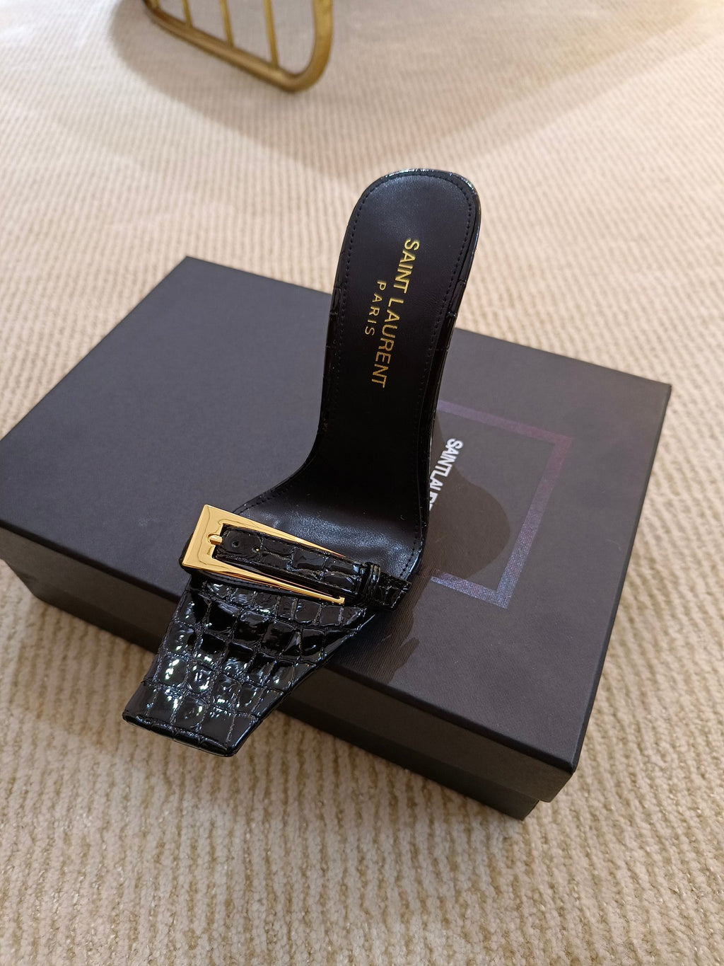 YL Mules In Crocodile-Embossed Leather