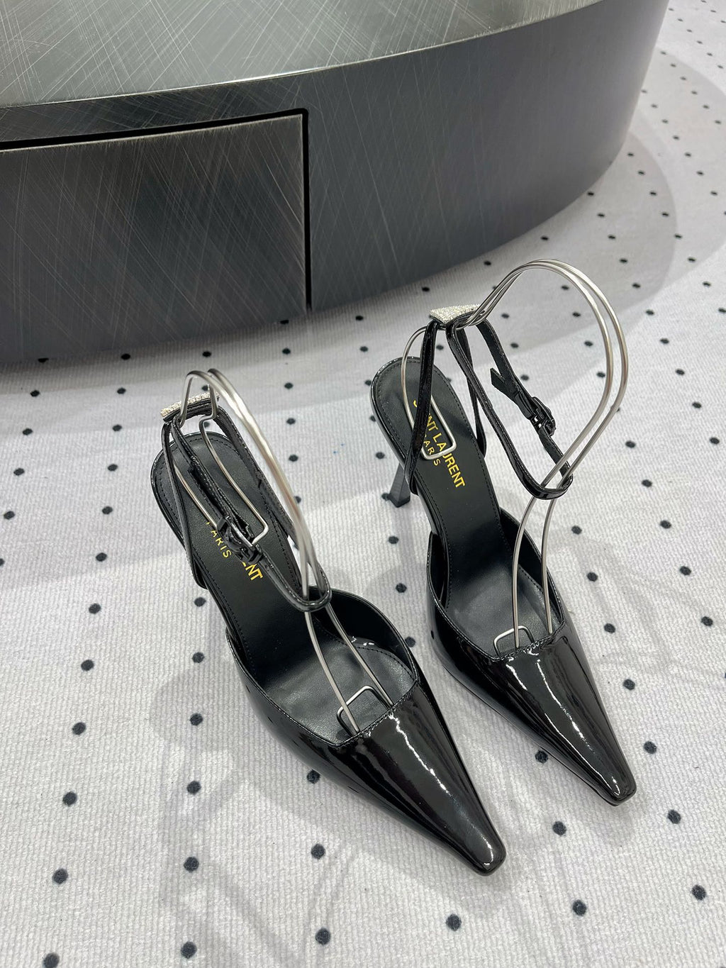 Black YA Pumps In Patent Leather