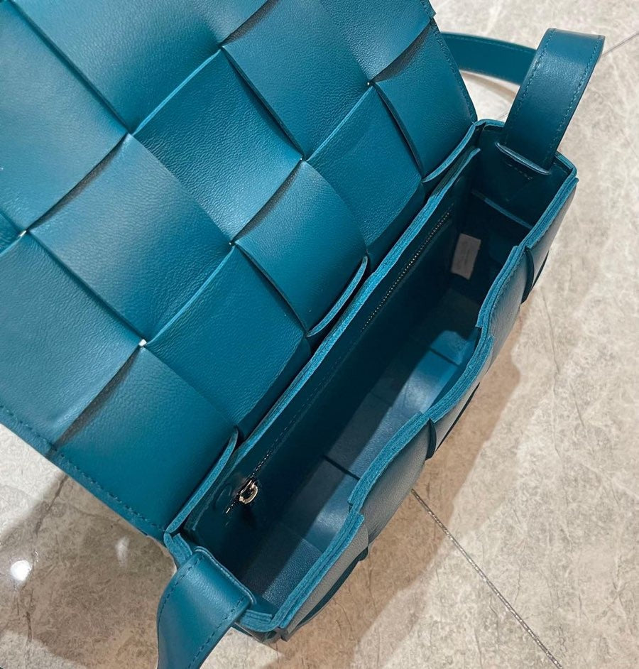 Mallard BC shoulder bag