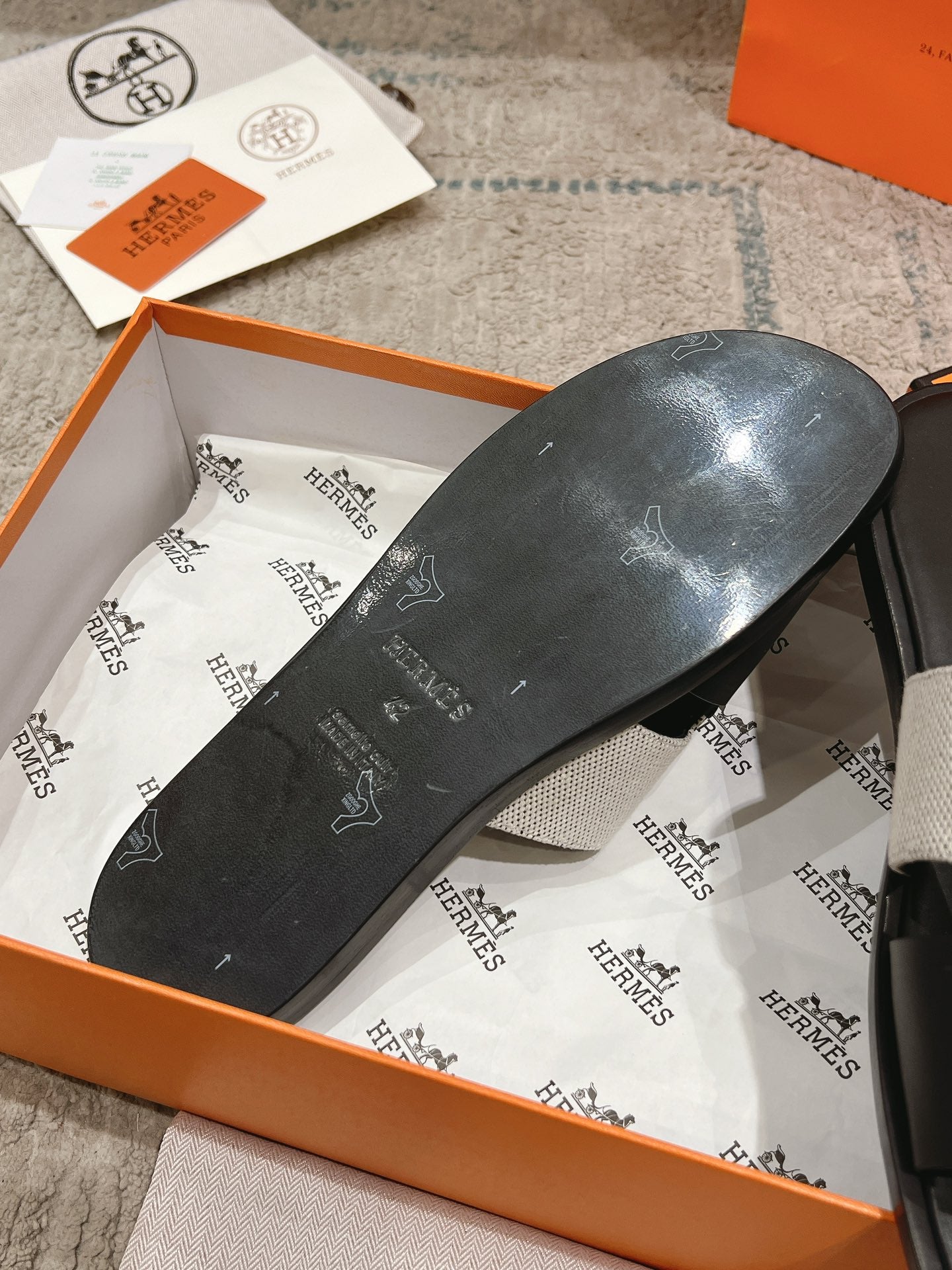 Prunoir / Noir Izmir Sandal