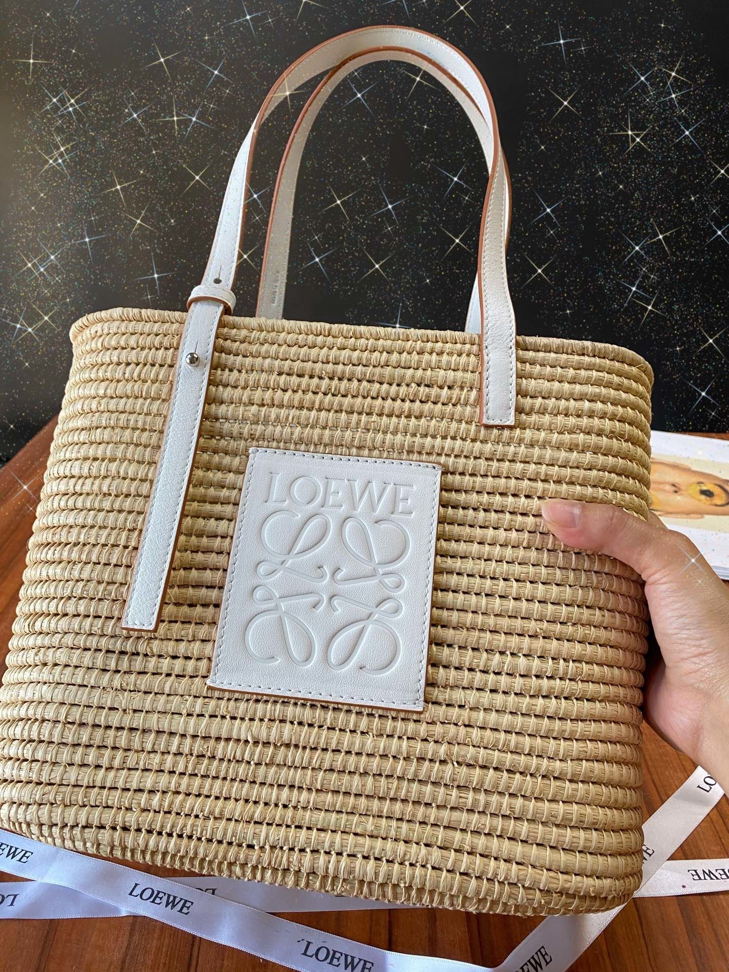Natural & white raffia small square basket bag