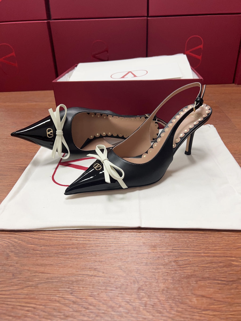 Black Bepointy Slingback Pump