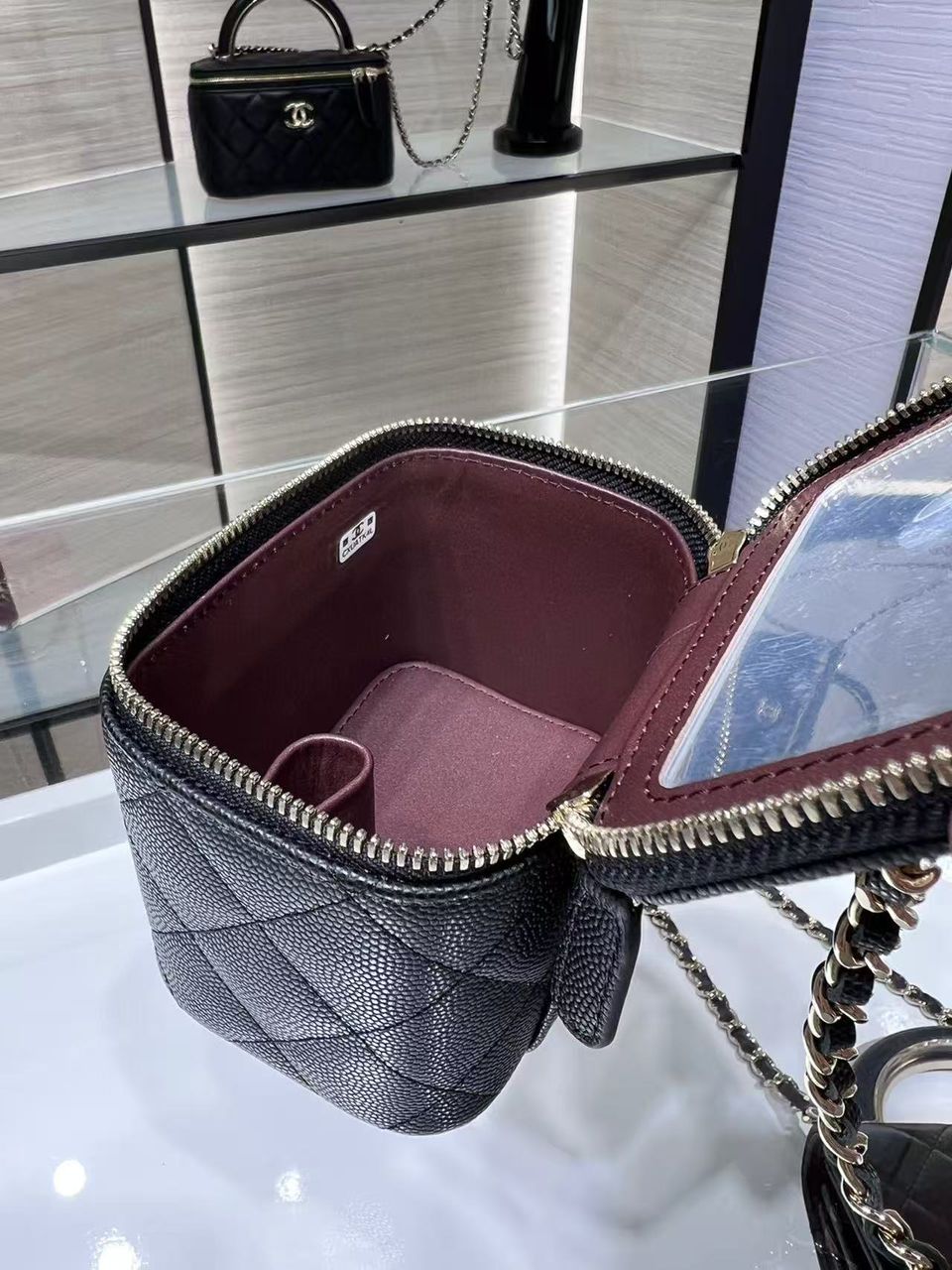 Black Classic Small Vanity With Chain