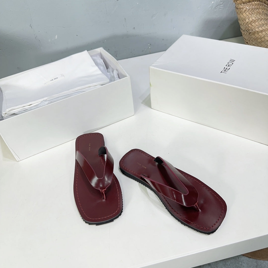 Bordeaux City Flip Flop