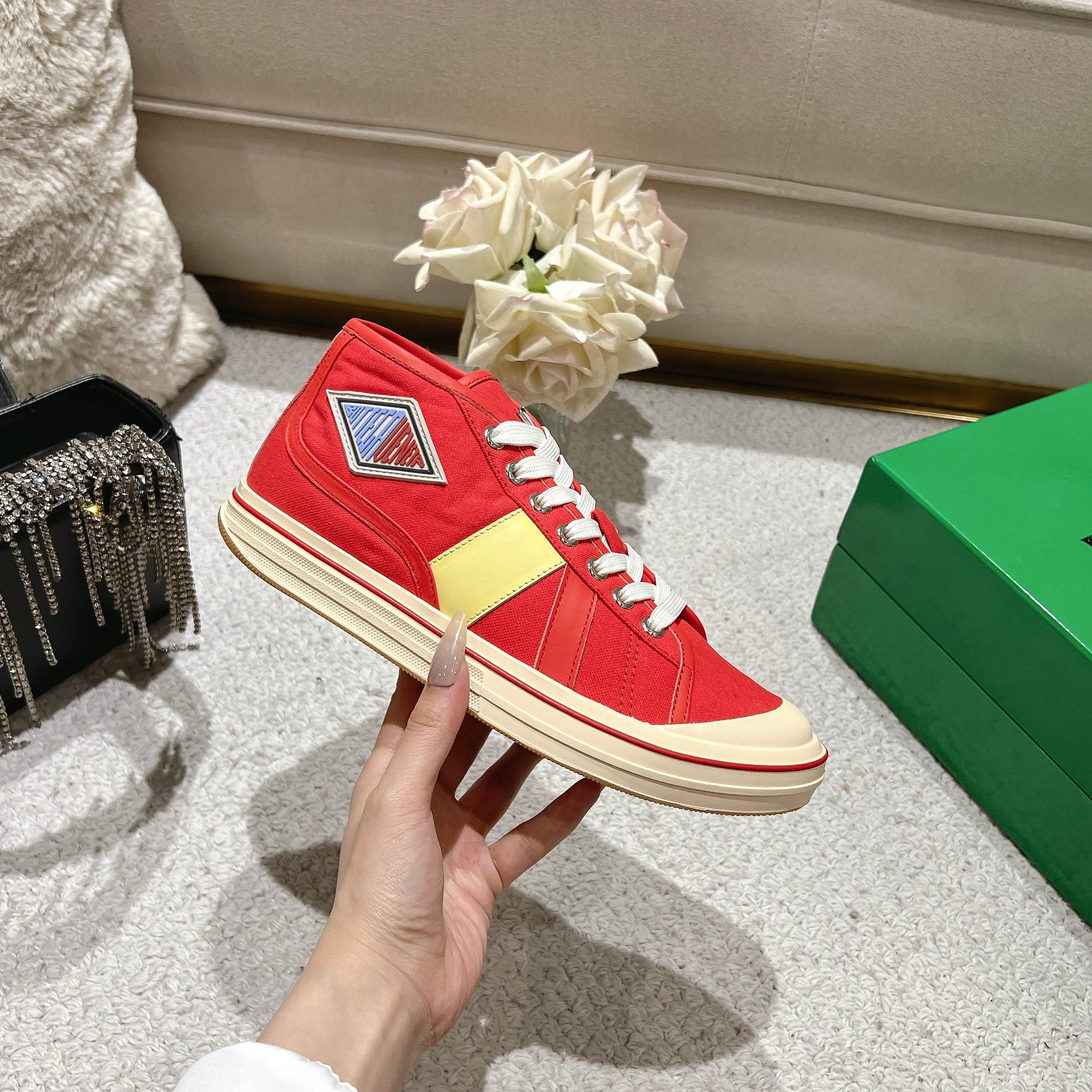 Men's Scarlet/Tomato Mid-Top Eliot Sneaker