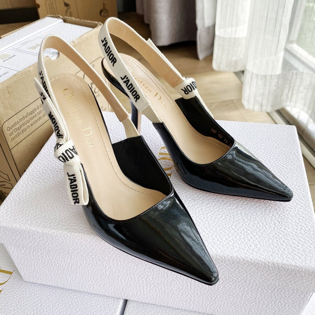 Black Patent JD pump