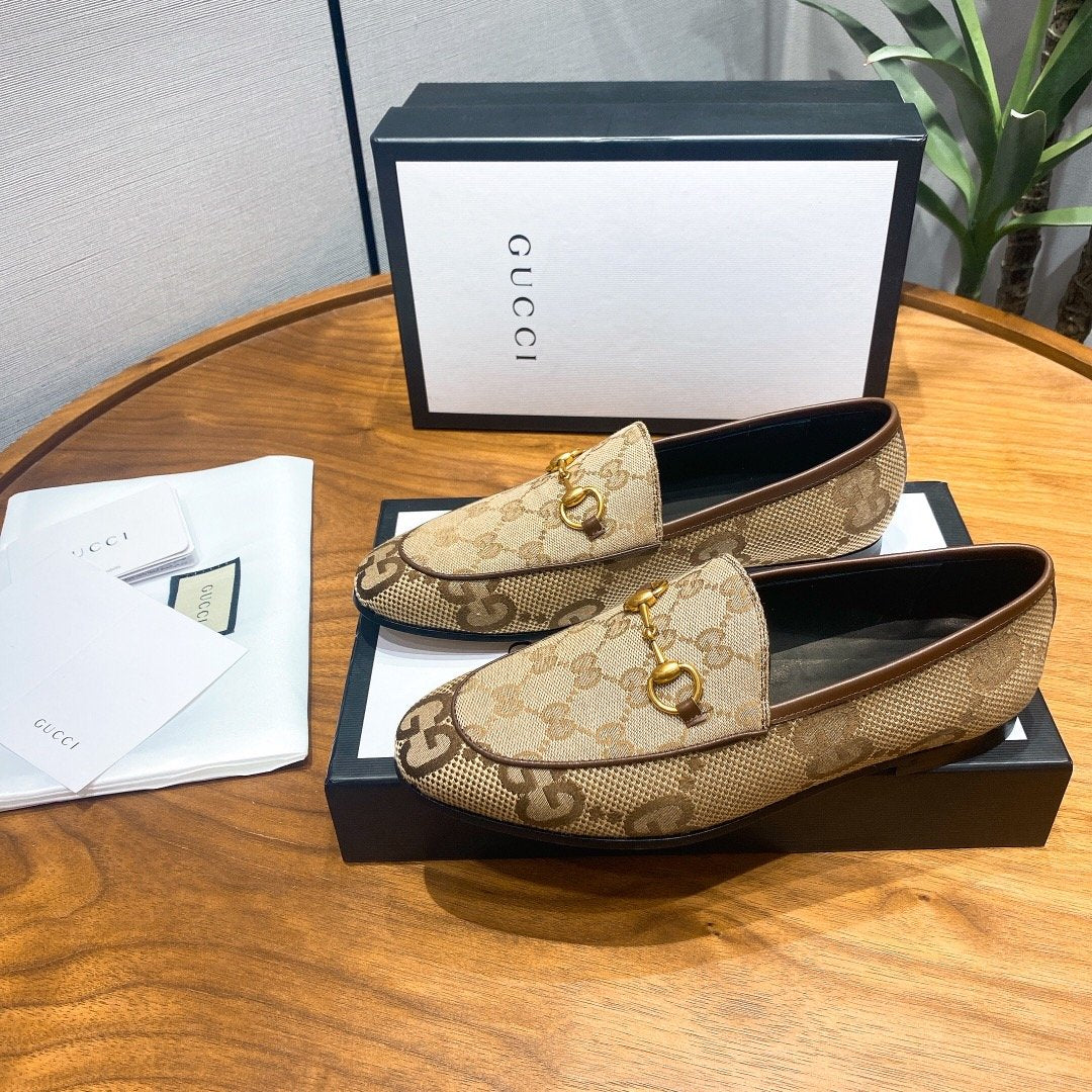 Camel GJ canvas loafer