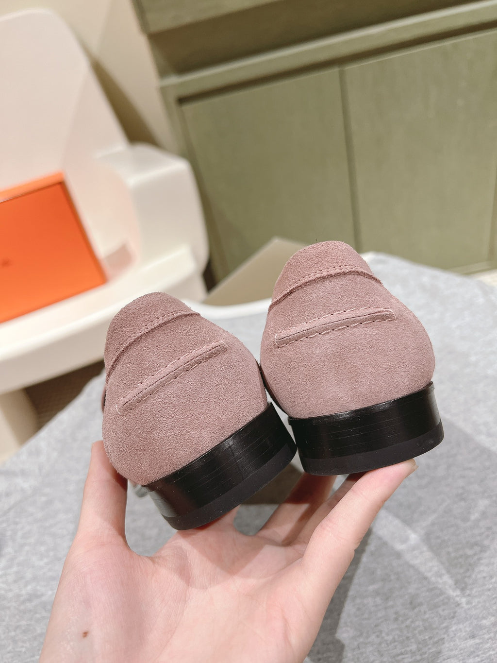 Rose Porcelaine HD Loafer