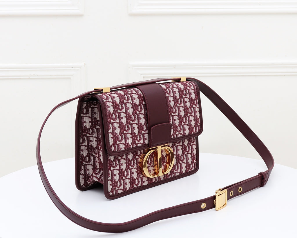 30M burgundy oblique bag