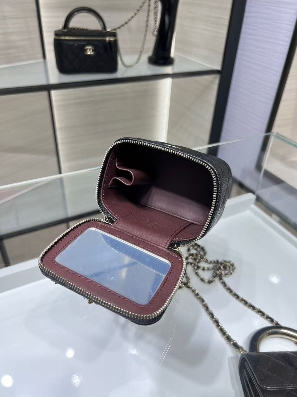 Black Classic Small Vanity With Chain