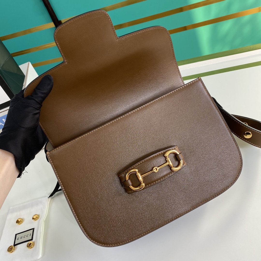 Brown GH detailed textured-leather shoulder bag