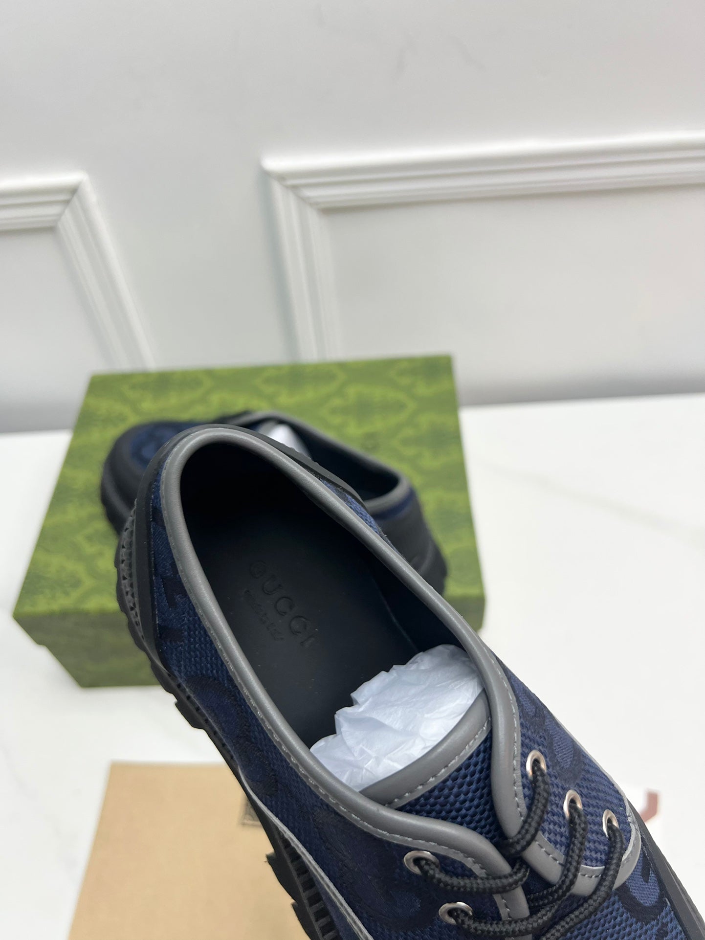 Men's Blue & grey lace-up shoe