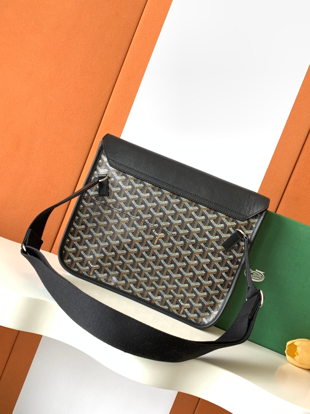 Black Coursier Messenger Bag