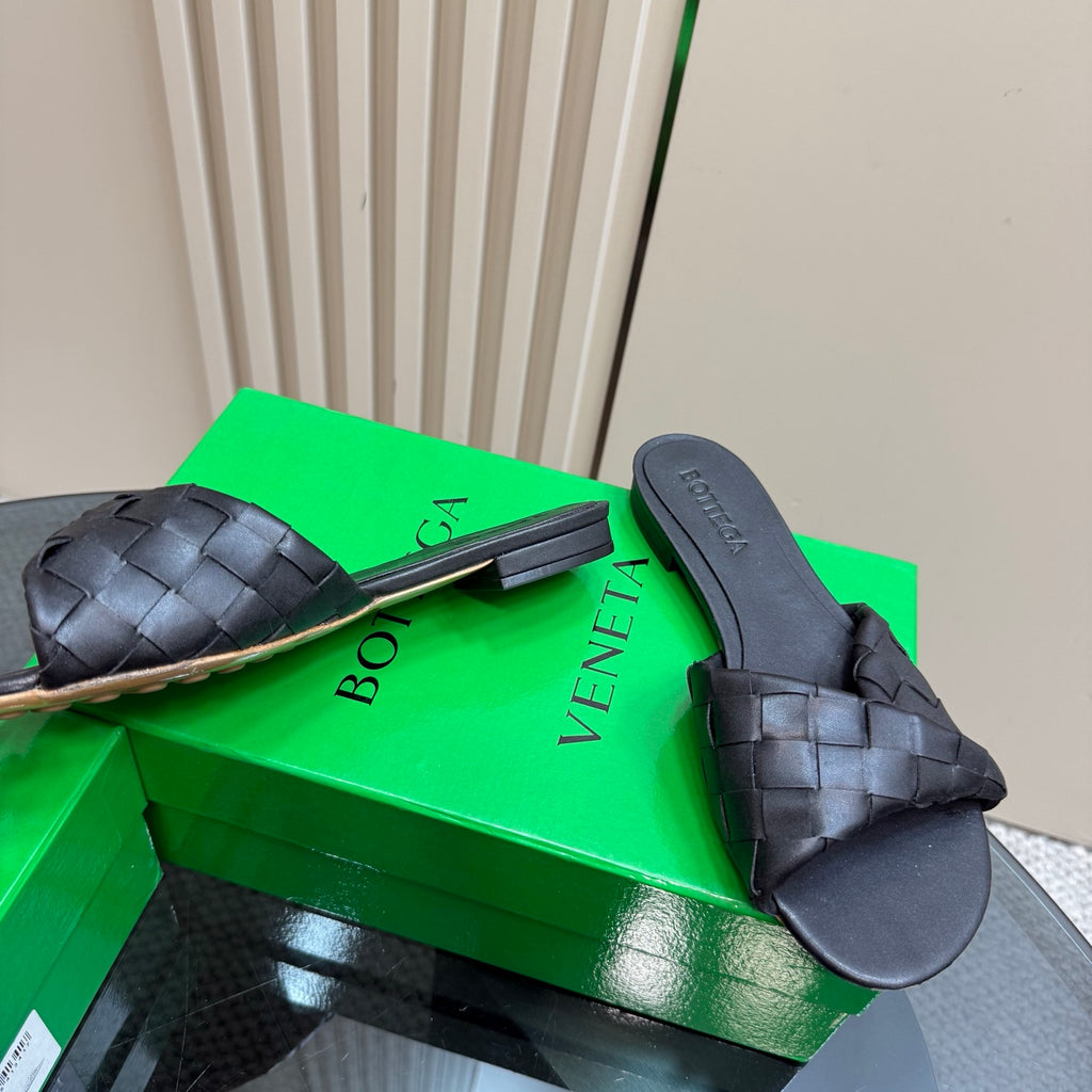 Black Blink Flat Mule