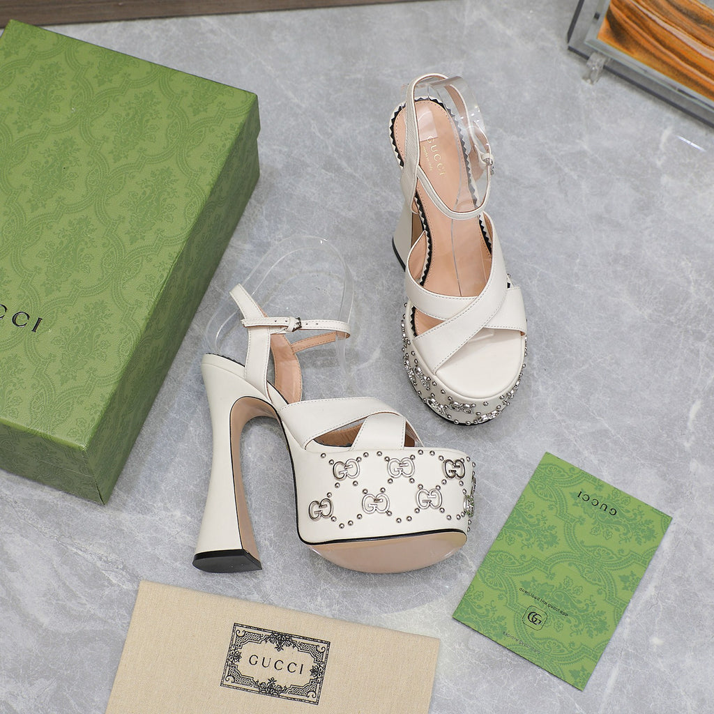 White interlocking studs sandal