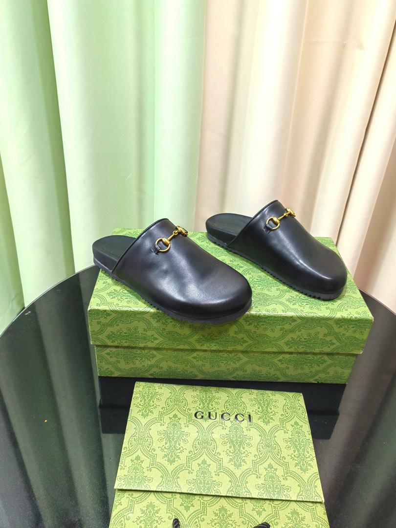 Black GH Slipper