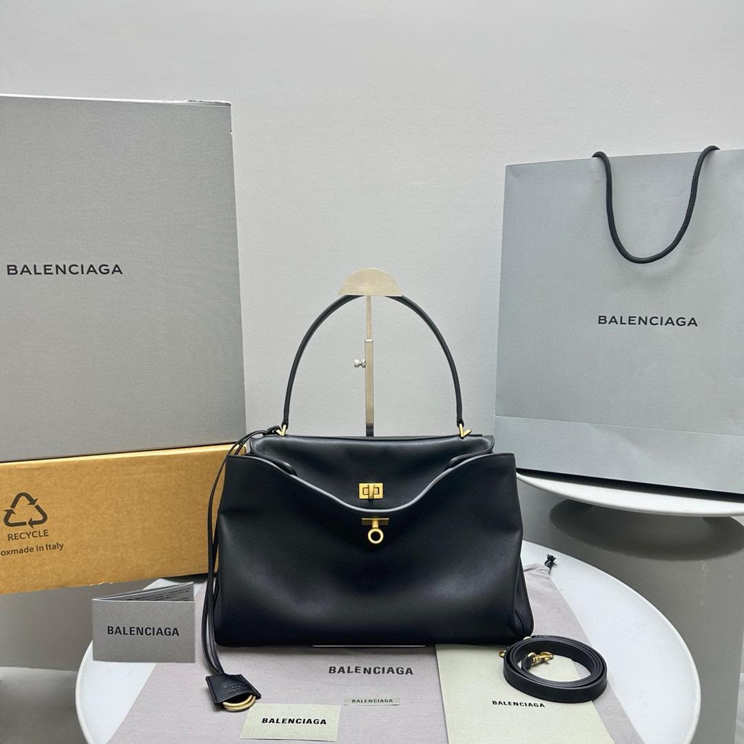 Black BR Medium Handbag With Gold Hardware