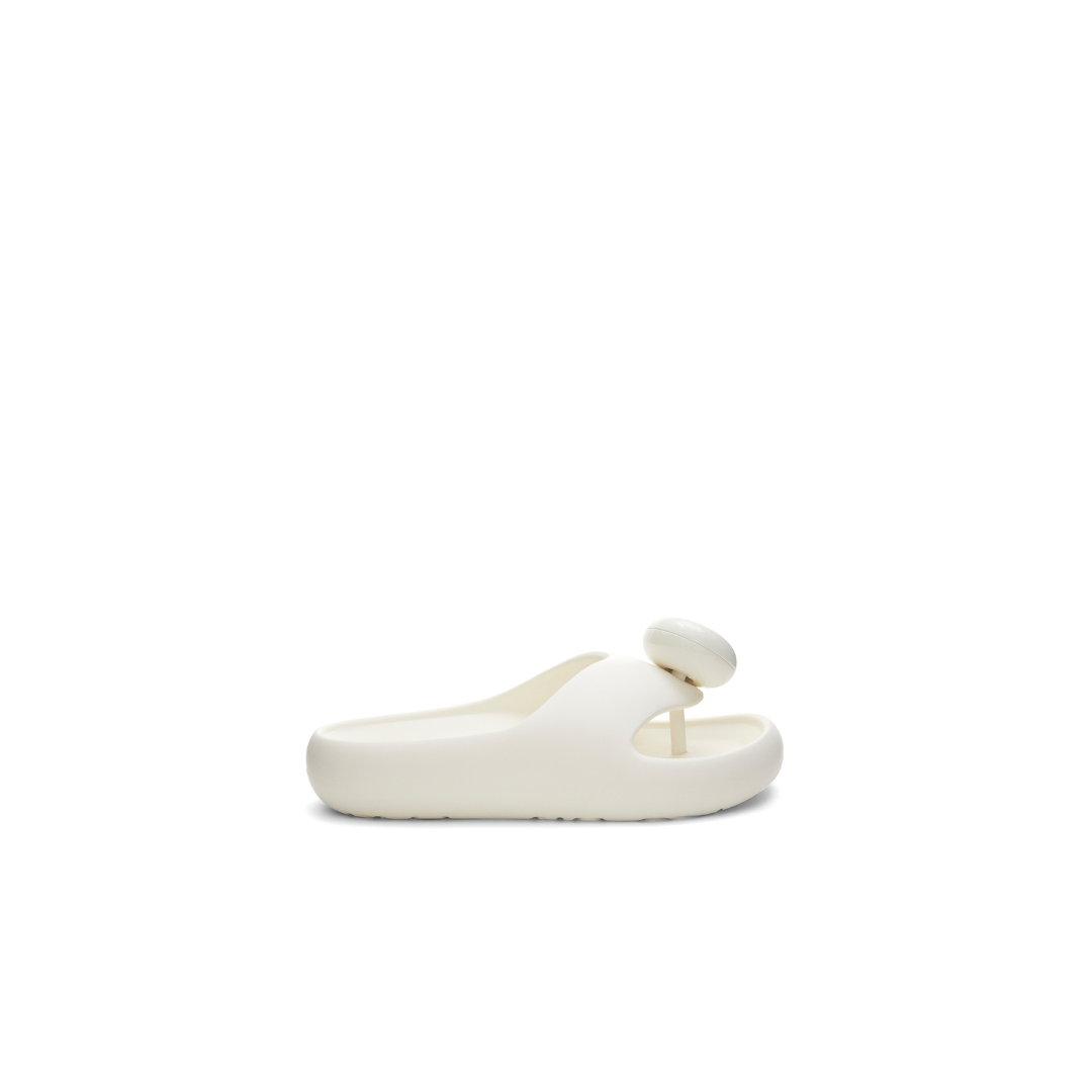 White Foam Slide
