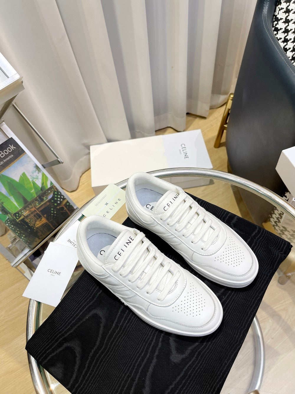 Optic white CT low lace-up sneakers