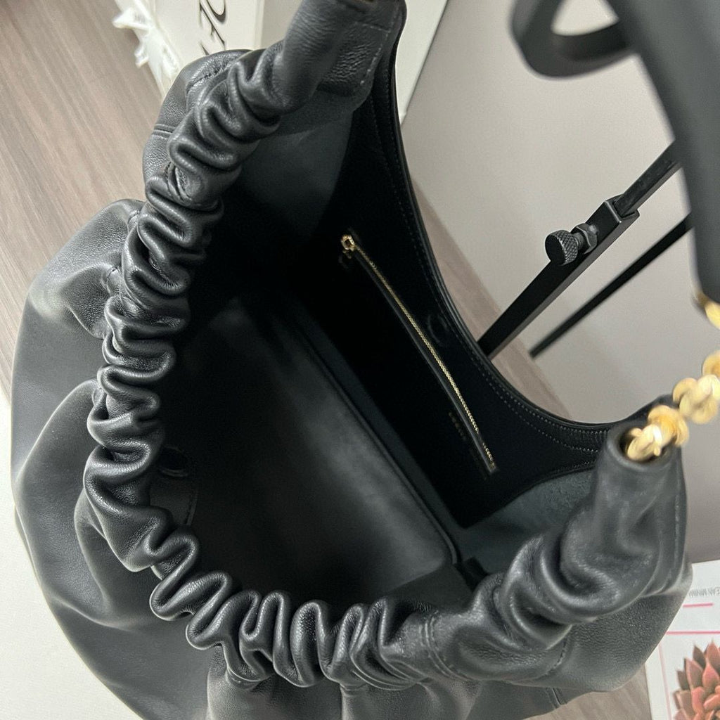 Black Medium Squeeze Bag