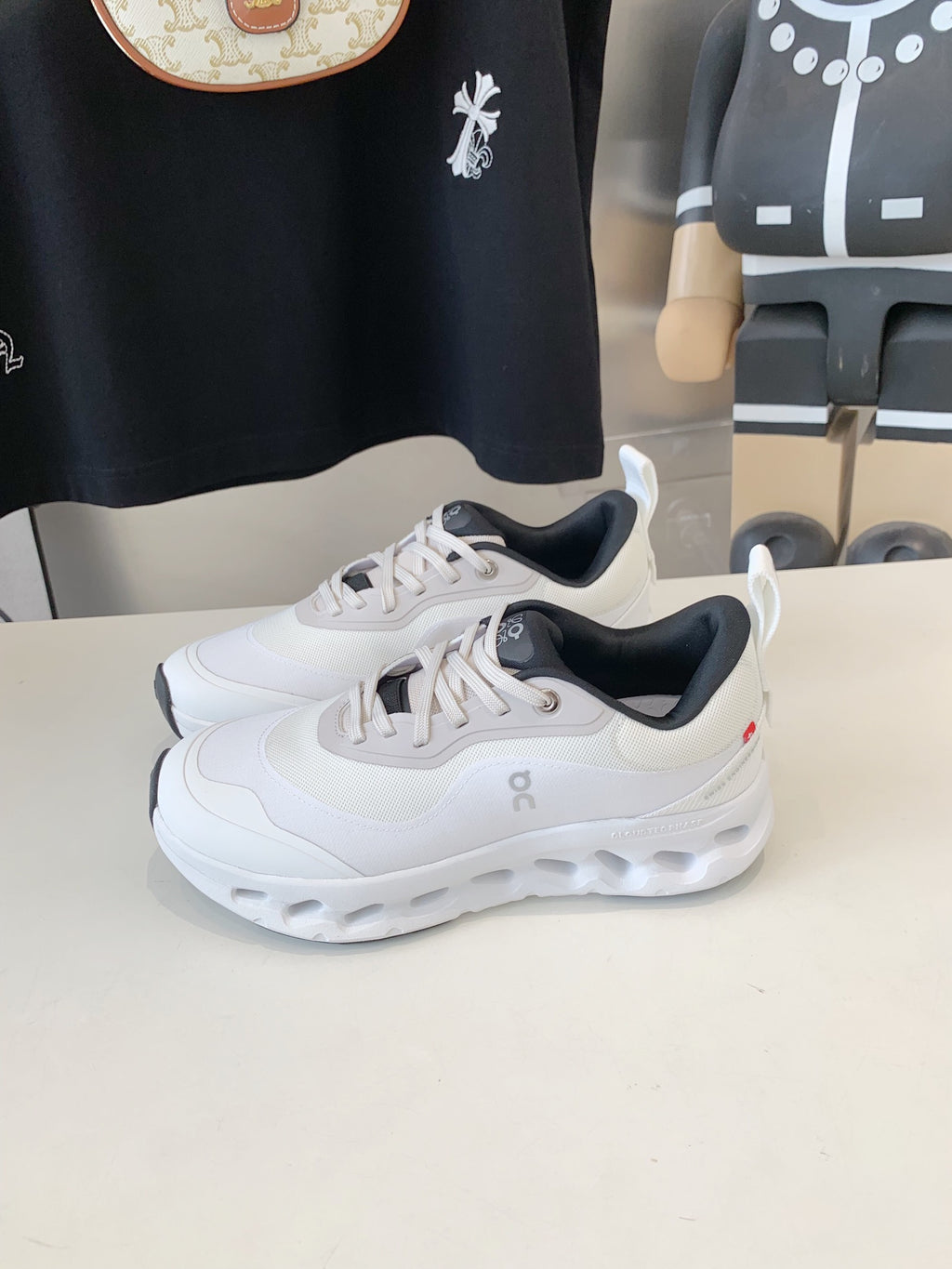 White X On Cloudtilt 2.0 Running Shoes