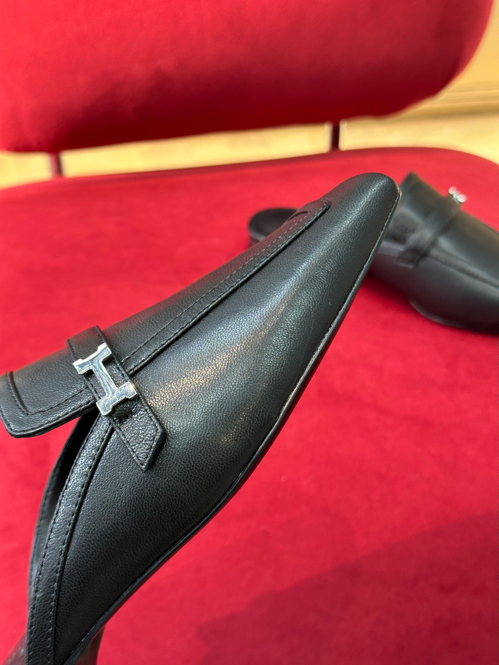 Noir HG mule