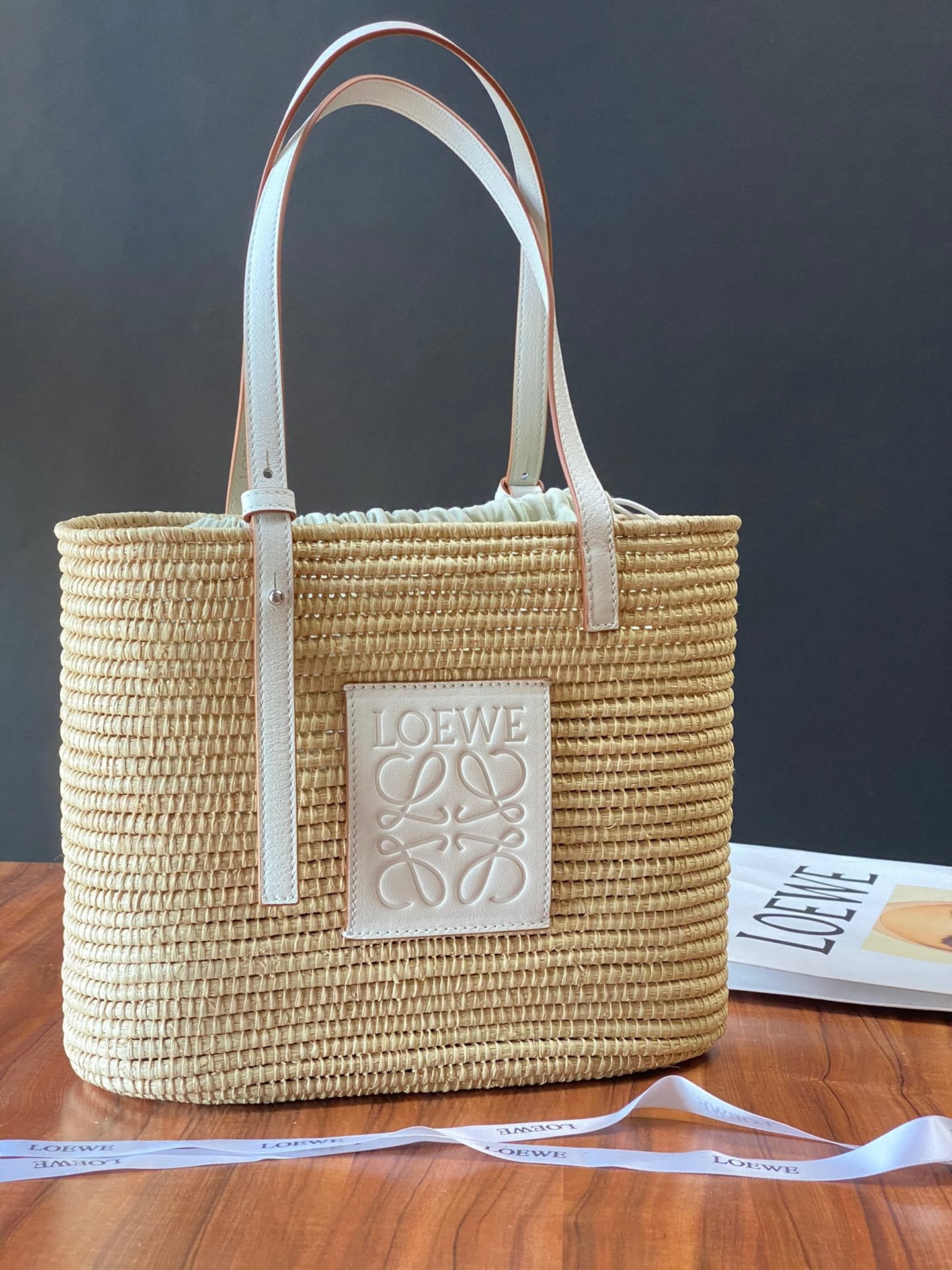 Natural & white raffia small square basket bag