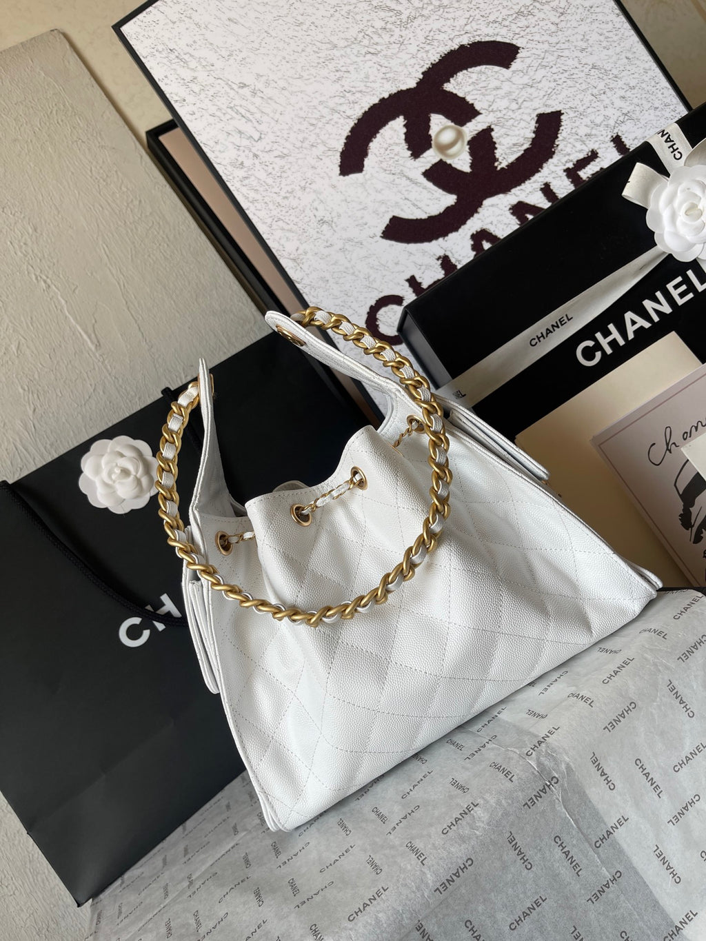 White 25 Small Handbag