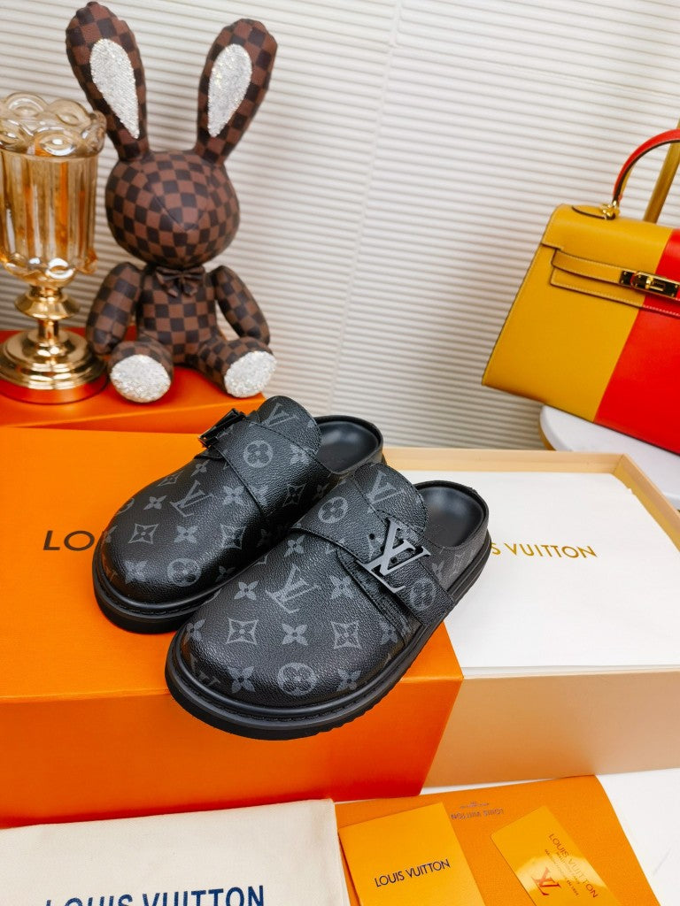 Black easy flat mule