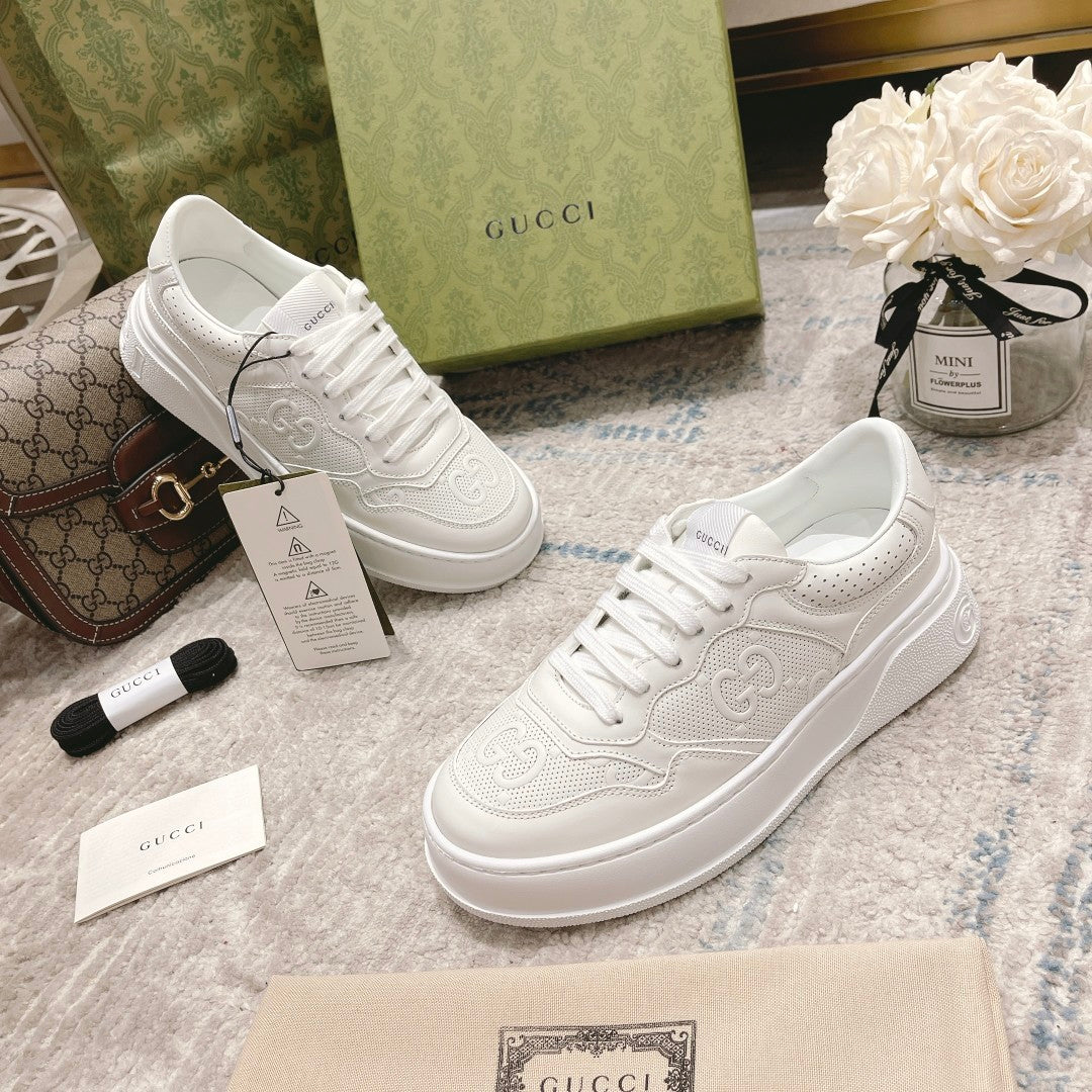 Women's White GG sneaker