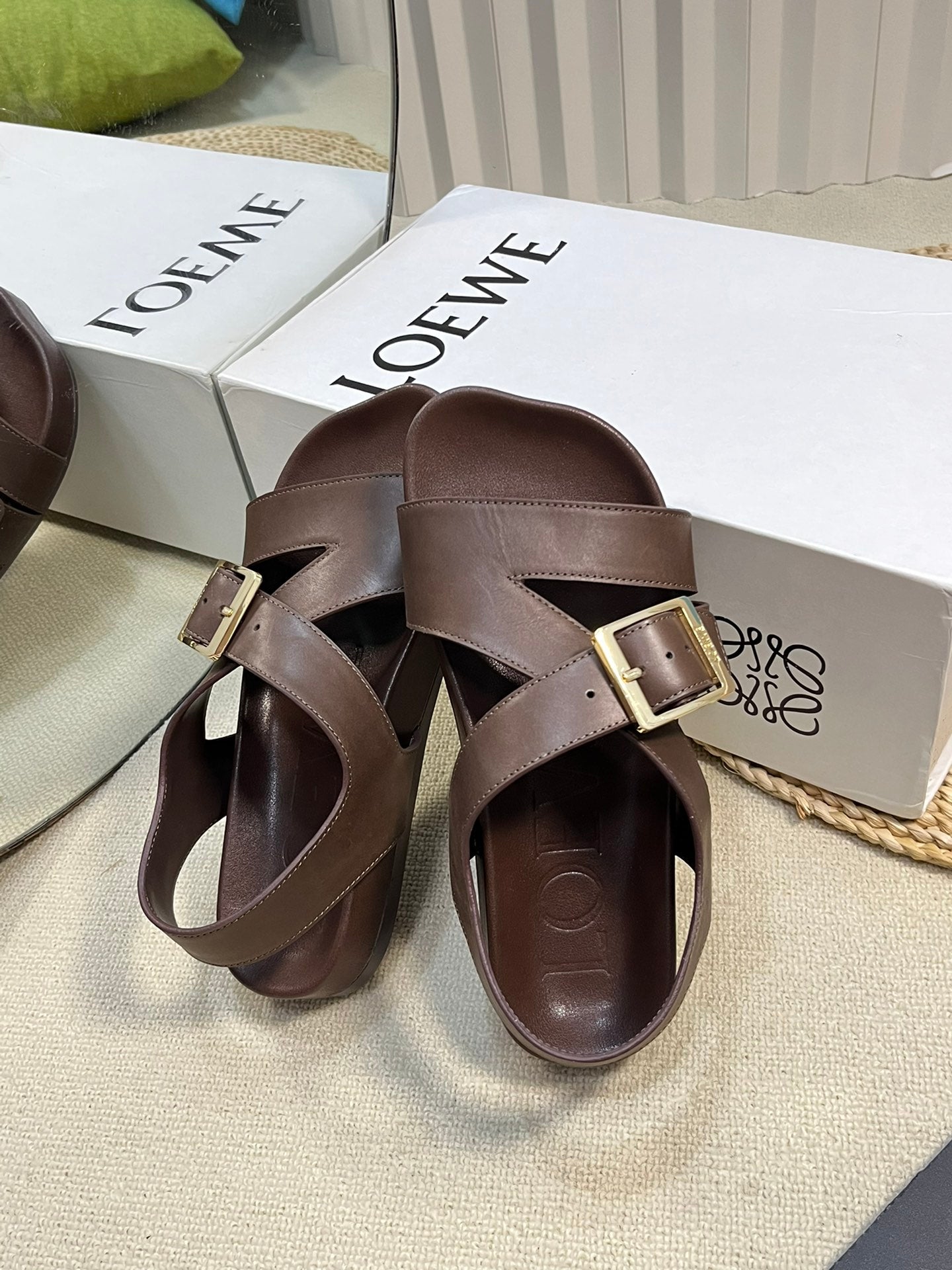 Horse LE Buckle Sandal