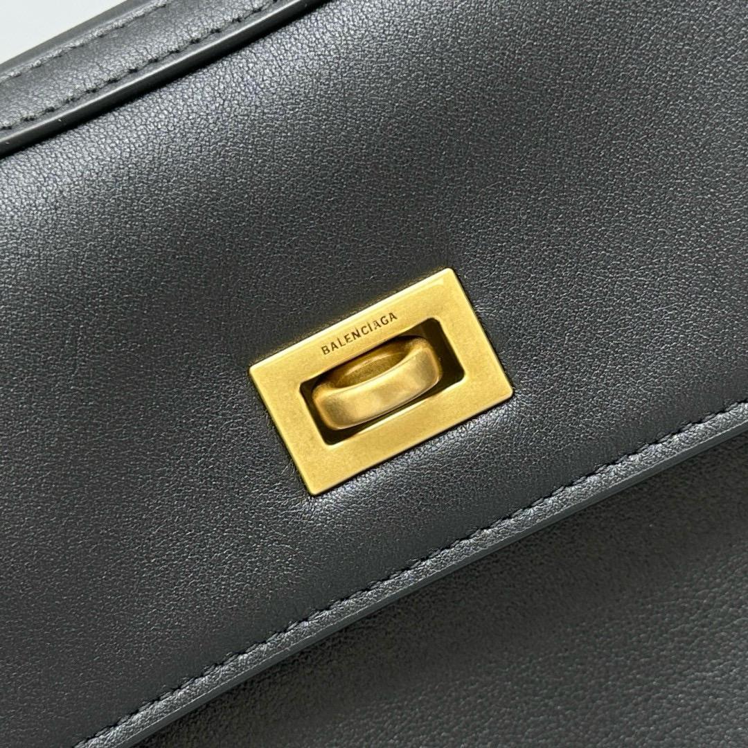 Black BR Small Handbag With Gold Hardware